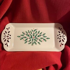 Festive Lenox Holiday Pierced Tidbit Tray